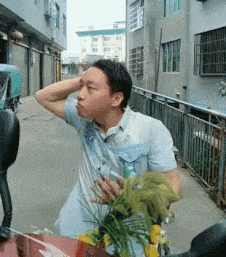 看好你们的女朋友，我要出门了