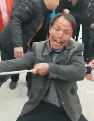 大叔是真使劲了