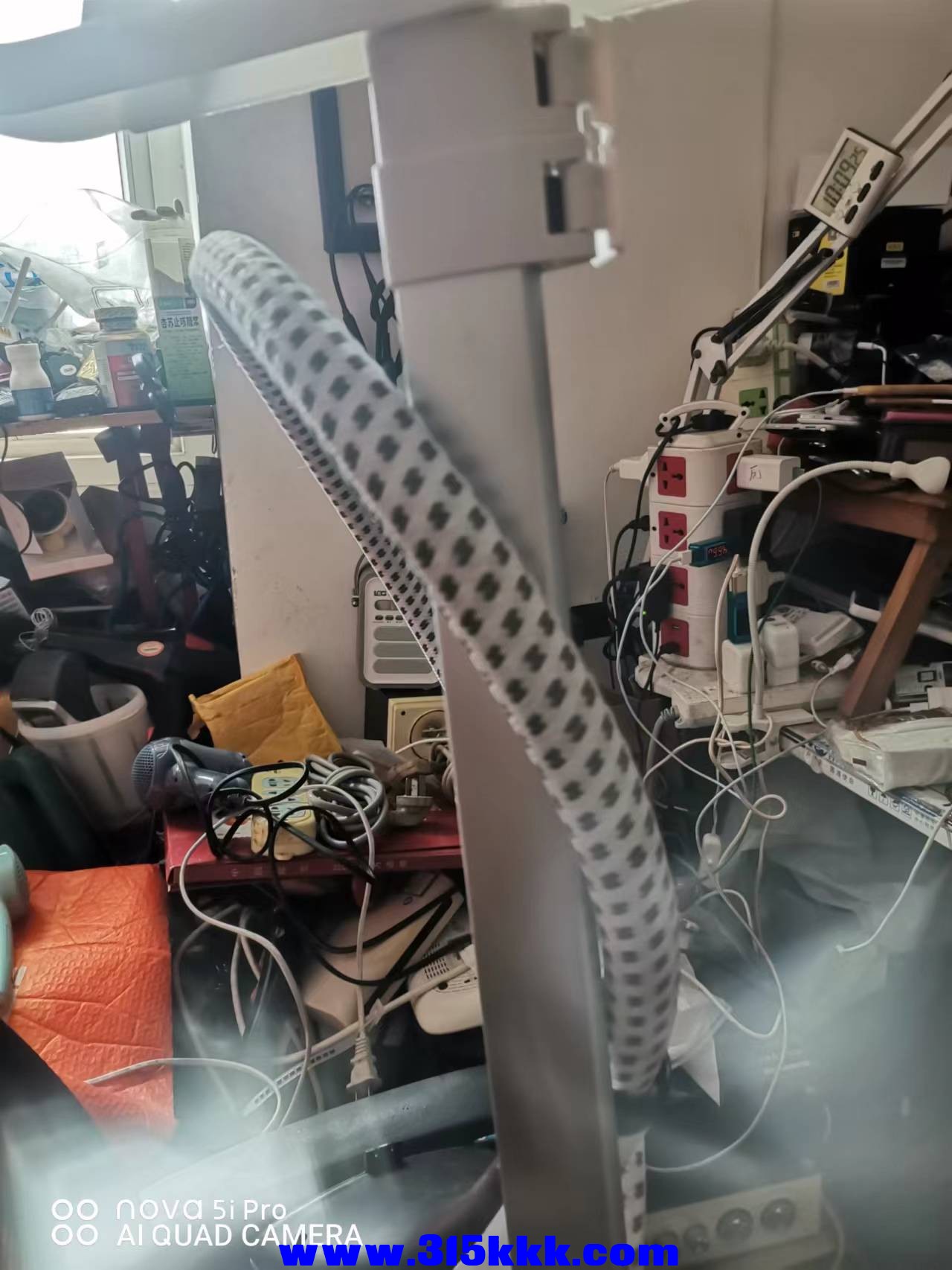 微信图片_2022110710221812.jpg