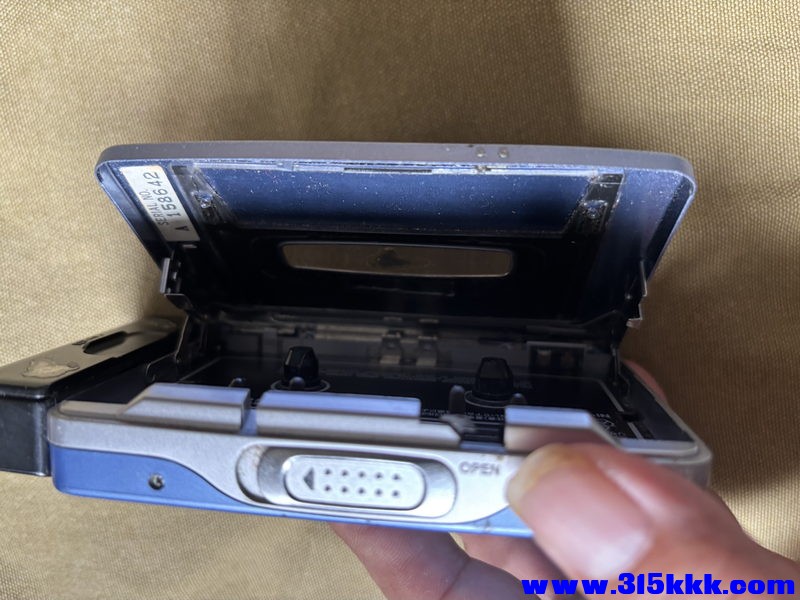 SONY WM-EX622磁带随身听 08_调整大小.JPG