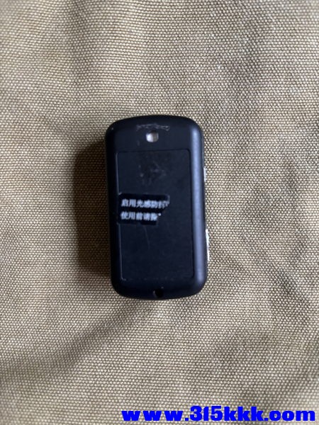 欧创Q1pro定位器 03_调整大小.JPG